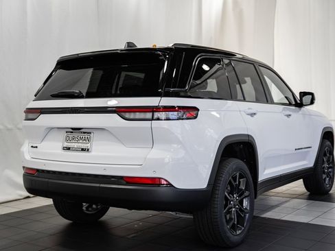 New 2025 Jeep Grand Cherokee Limited image 4