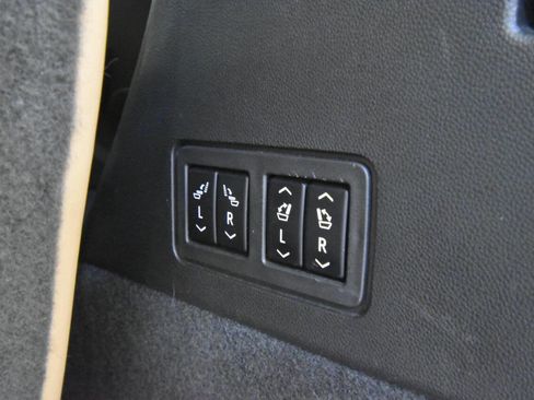 Used 2020 Cadillac XT6 Sport w/ Platinum Package image 37