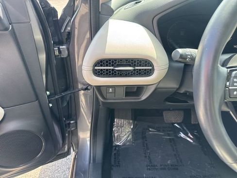 Used 2024 Honda HR-V EX-L image 14