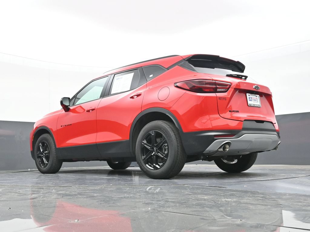 Used 2024 Chevrolet Blazer LT w/ Midnight/Sport Edition FWD image 40