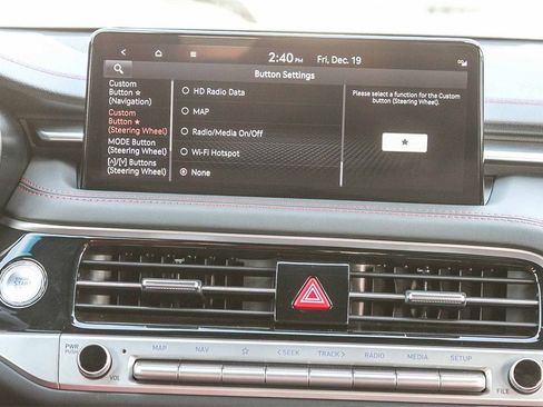 Used 2025 Genesis G70 3.3T Advanced image 18