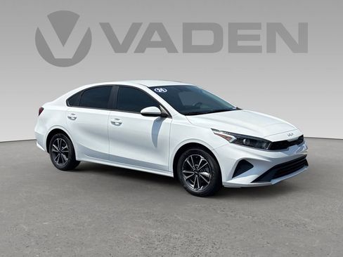 Used 2024 Kia Forte LXS FWD image 1