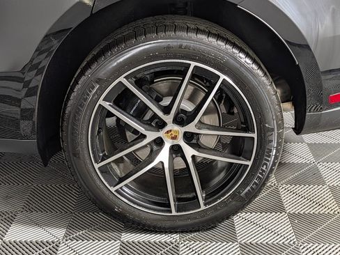 New 2026 Porsche Macan image 12