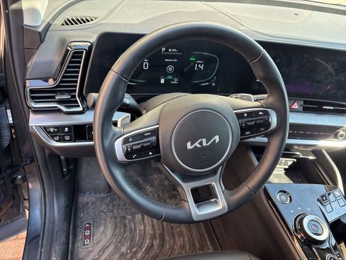 Certified 2024 Kia Sportage EX w/ EX Premium Package image 13