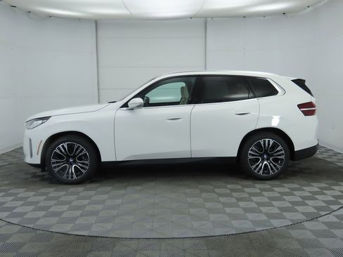 Certified 2025 BMW X3 xDrive30i w/ Convenience Package image 8