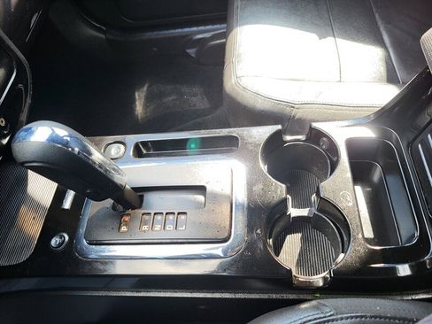 Used 2010 Ford Escape XLT FWD image 20