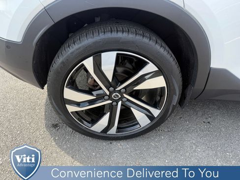 Certified 2024 Volvo XC40 B5 Plus w/ Protection Package Premier AWD/4WD image 14