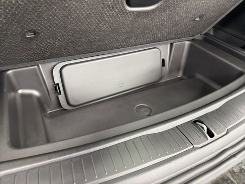 New 2026 Jeep Grand Cherokee L Limited image 9