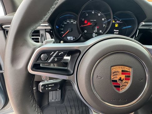 Used 2019 Porsche Macan AWD/4WD image 35