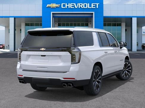 New 2026 Chevrolet Suburban High Country AWD/4WD image 4