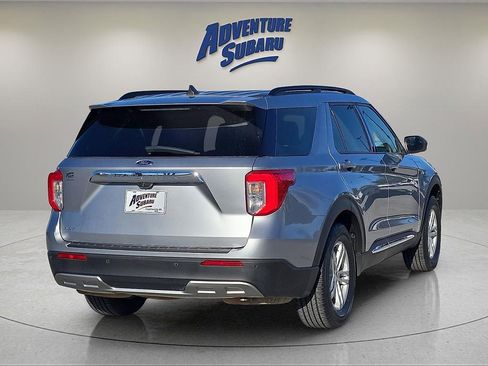 Used 2021 Ford Explorer XLT w/ Equipment Group 202A image 6