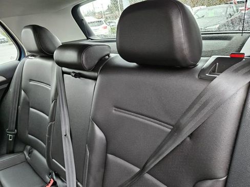 Used 2015 Volkswagen Golf TDI S image 15