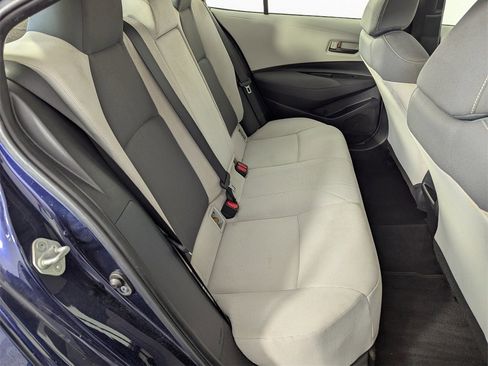 Used 2022 Toyota Corolla LE w/ Carpet Mat Package (TMS) image 32