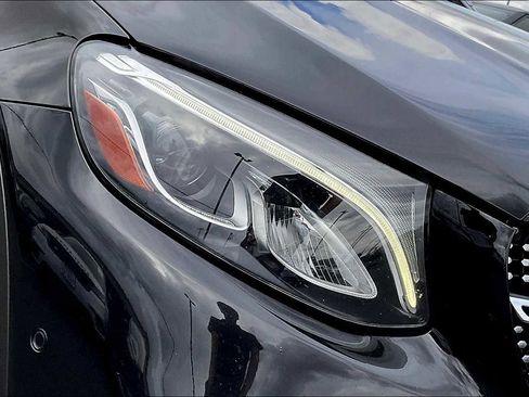 Used 2019 Mercedes-Benz GLC 43 AMG 4MATIC image 31