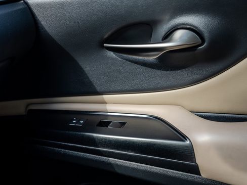 Used 2020 Lexus ES 350 image 24