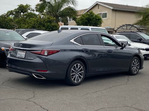 Used 2025 Lexus ES 350 w/ Accessory Package (Z2) FWD image 3