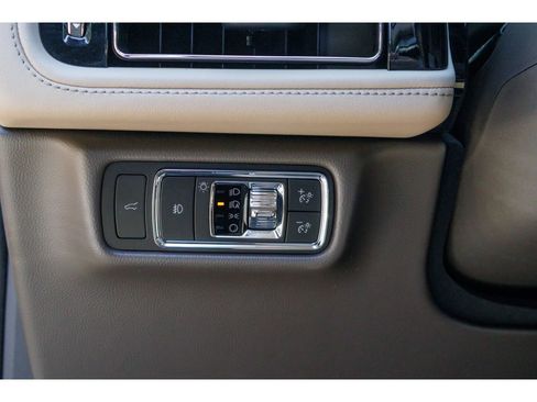 Used 2023 Lincoln Aviator Reserve w/ Equipment Group 201A AWD/4WD image 23