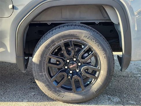 Used 2024 GMC Sierra 1500 Elevation image 31