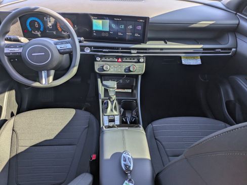 New 2026 Hyundai Santa Cruz SE image 15