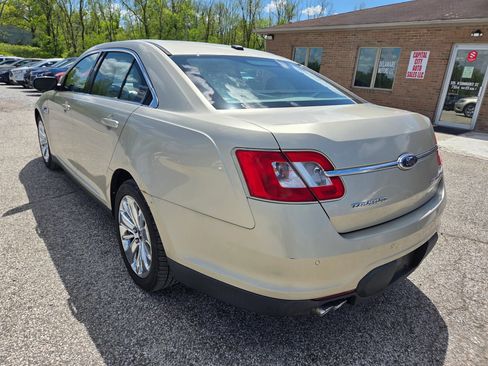 Used 2010 Ford Taurus Limited AWD/4WD image 6