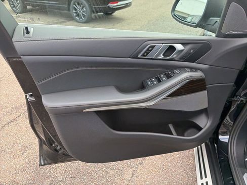 Used 2026 BMW X5 xDrive40i AWD/4WD image 6
