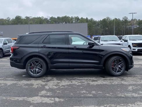 New 2026 Ford Explorer ST image 2