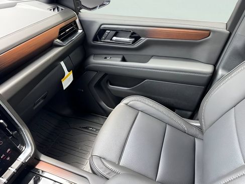 New 2026 GMC Yukon Denali w/ Sun & Power Step Package AWD/4WD image 26