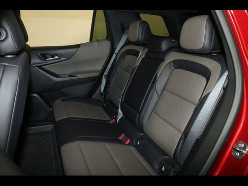 New 2026 Chevrolet Equinox LT FWD image 23