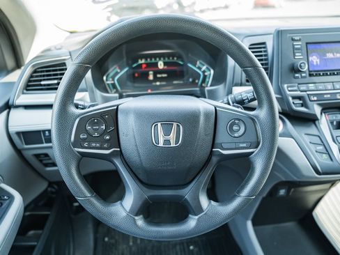 Used 2018 Honda Odyssey LX image 26