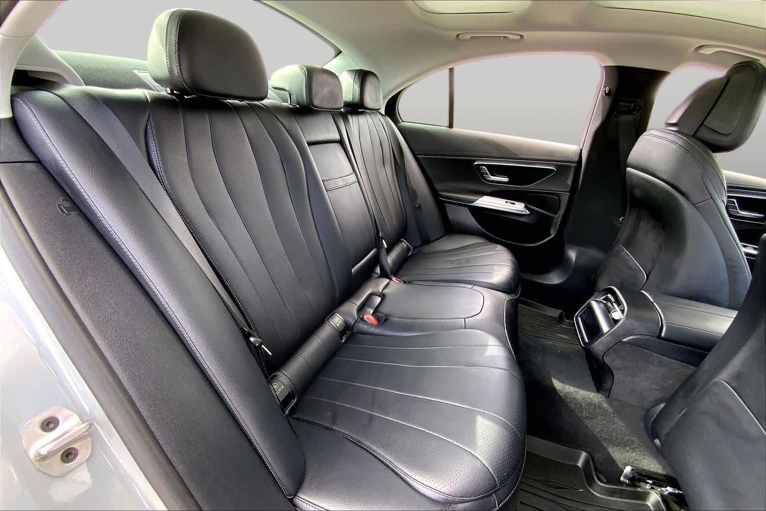 Used 2025 Mercedes-Benz E 350 Sedan image 19