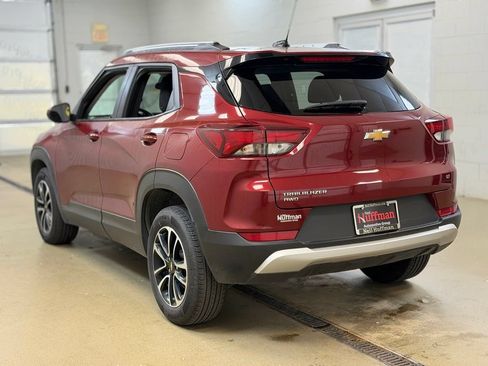 Used 2025 Chevrolet TrailBlazer LT AWD/4WD image 7