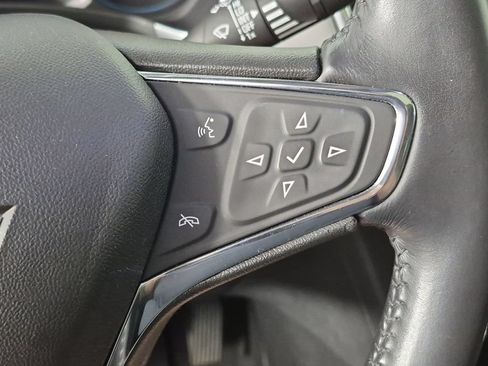 Used 2020 Chevrolet Equinox LT FWD image 18