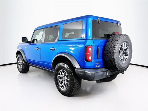 Used 2025 Ford Bronco Badlands image 5