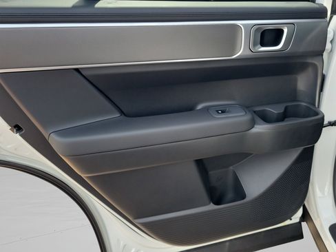 New 2026 Hyundai Santa Fe SE image 12