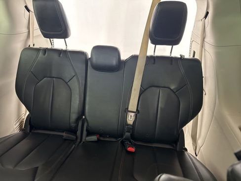 Used 2021 Chrysler Voyager Lxi FWD image 25