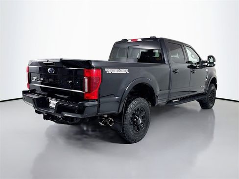 Used 2022 Ford F350 Lariat w/ Tremor Off-Road Package image 7