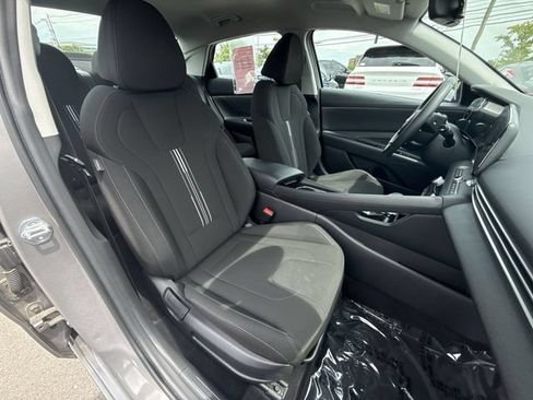 Certified 2023 Hyundai Elantra SEL w/ Convenience Package FWD image 23
