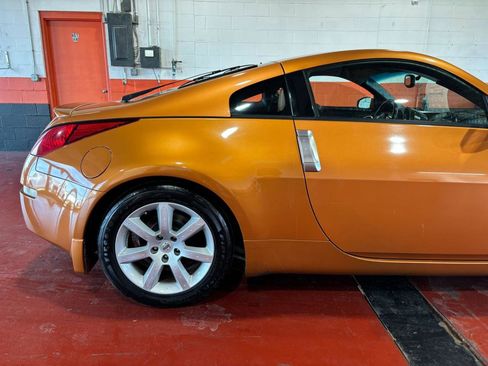Used 2004 Nissan 350Z Touring w/ Aerodynamics Pkg image 6