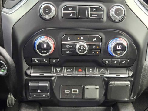 Certified 2023 GMC Sierra 2500 SLT w/ SLT Convenience Package AWD/4WD image 20