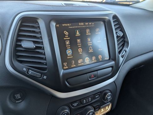 Used 2016 Jeep Cherokee Limited w/ Luxury Group image 18