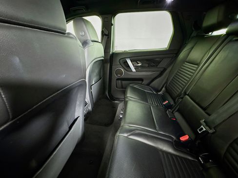 Used 2020 Land Rover Discovery Sport S image 24