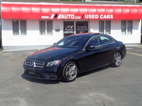 Used 2018 Mercedes-Benz E 400 4MATIC Sedan w/ Premium 1 Package image 10