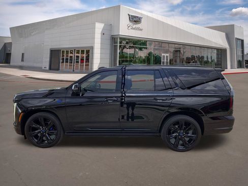 Certified 2026 Cadillac Escalade Platinum Sport w/ LPO, Floor Liner Package AWD/4WD image 3