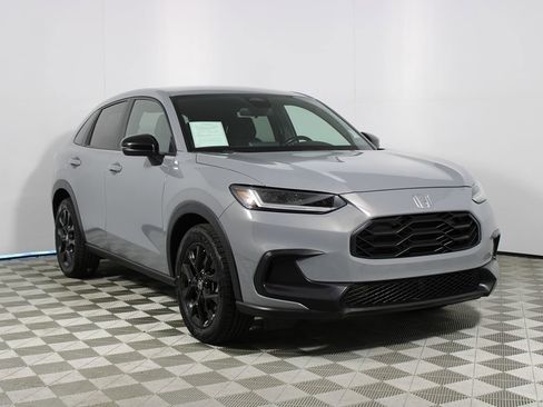 Used 2025 Honda HR-V Sport image 29