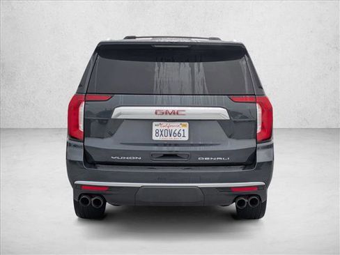 Used 2021 GMC Yukon XL Denali w/ Denali Premium Package image 6