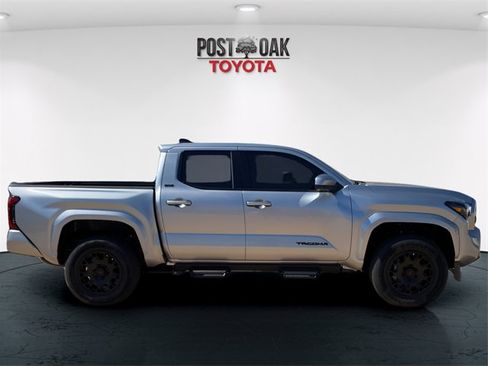 New 2025 Toyota Tacoma SR5 image 8