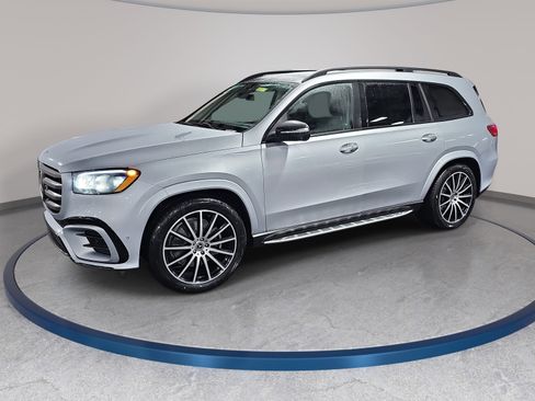New 2026 Mercedes-Benz GLS 450 4MATIC image 1