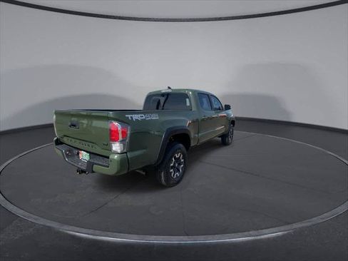 Certified 2021 Toyota Tacoma TRD Off-Road w/ TRD Premium Off Road Package AWD/4WD image 8