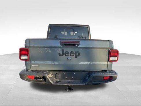 Used 2024 Jeep Gladiator Sport image 7