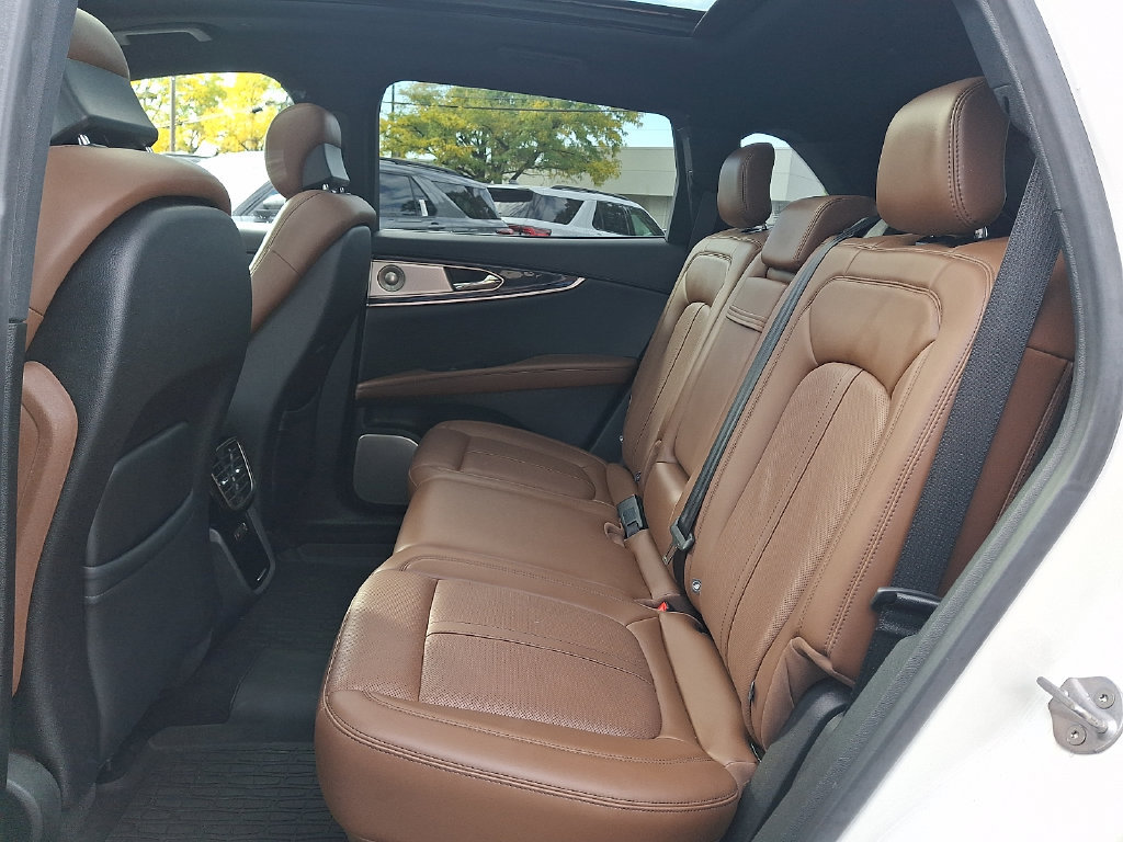 Used 2023 Lincoln Nautilus Reserve w/ Equipment Group 202A AWD/4WD image 14